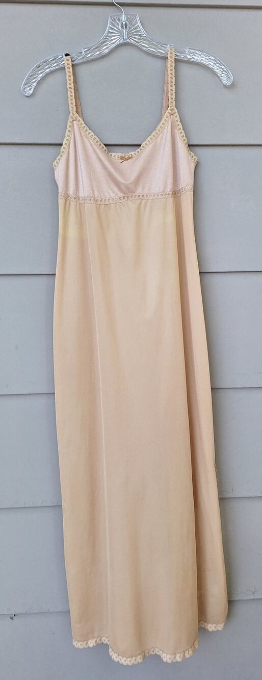 Vintage Vanity Fair Nylon Antron Tan Full Slip Dress with Slit Intimates Fits M